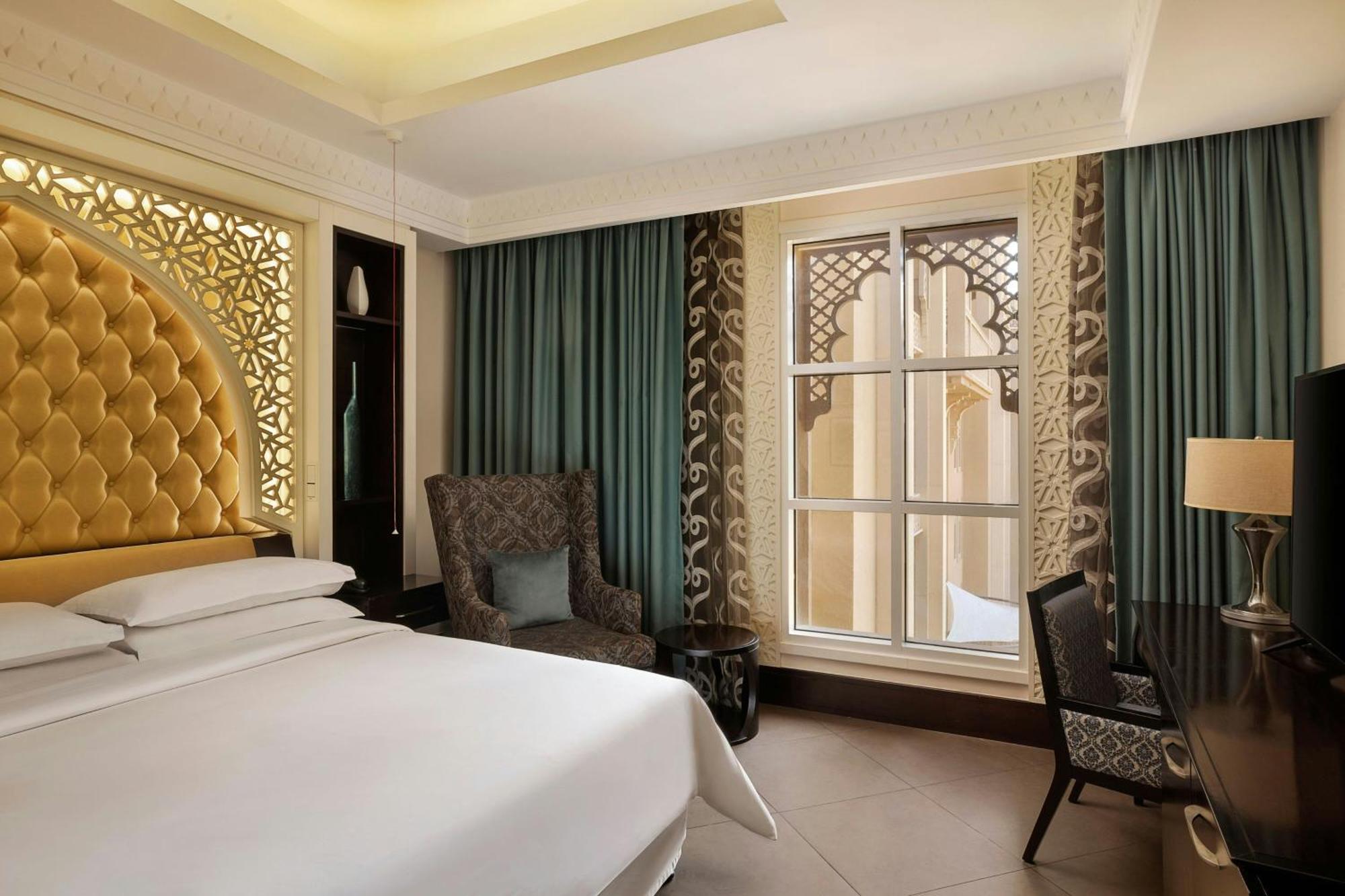 Sheraton Sharjah Beach Resort And Spa Zewnętrze zdjęcie